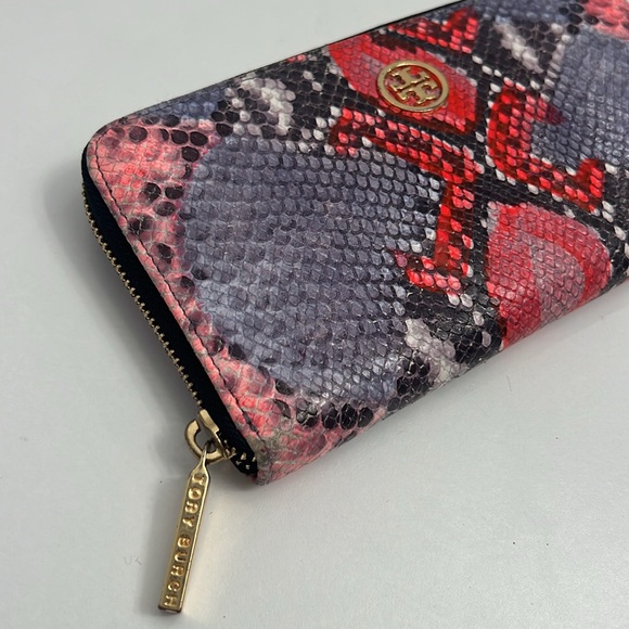 Tory Burch Python Print Leather Wallet 7.5” x 4” Pink Lilac Purple Colors - Picture 4 of 11